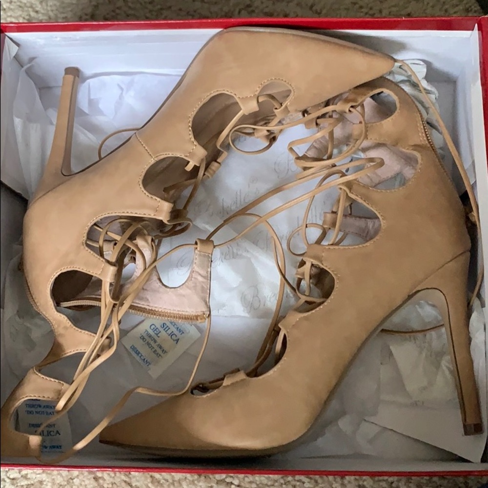 Pointed heels